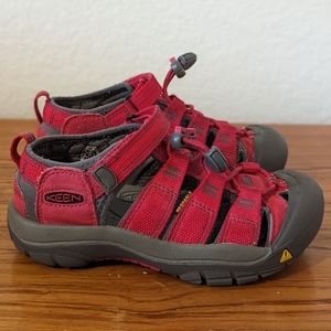 Girls Keen Newport H2 Sandal Red Rose Pink 13